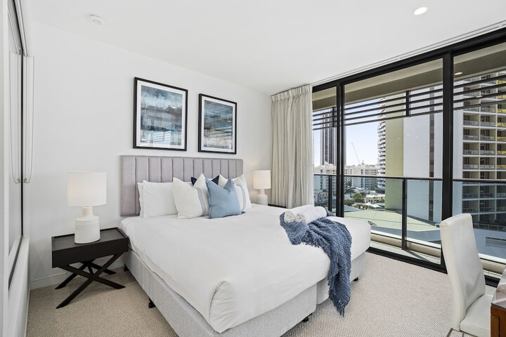 Room 43 of 213