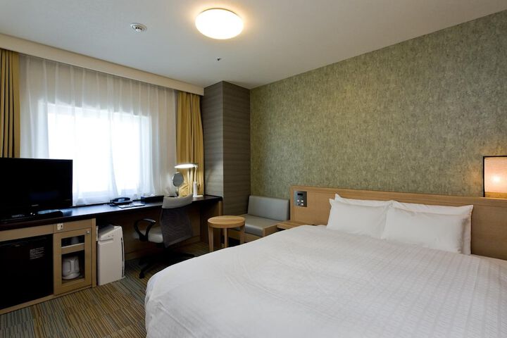 Room 28 of 55