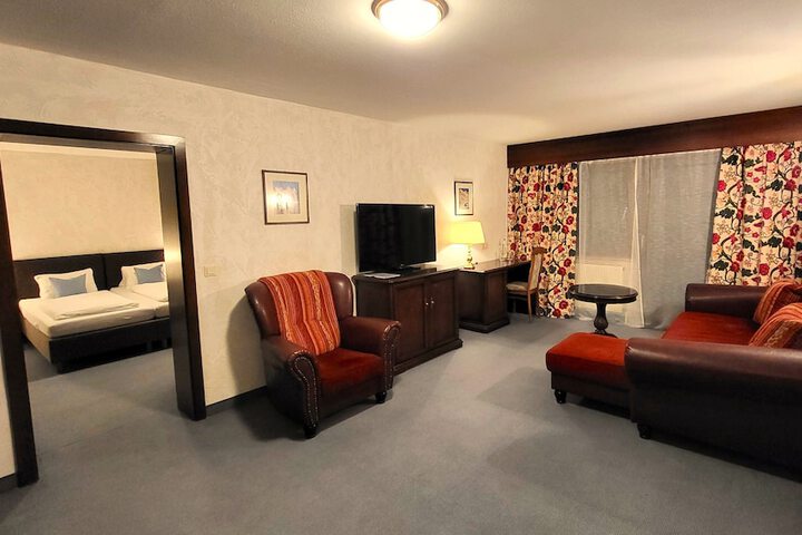 Room 27 of 119