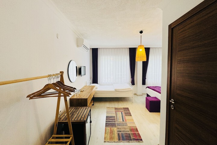 Room 26 of 73