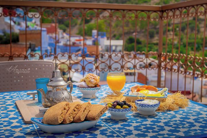 Breakfast/Coffee Service 40 of 47