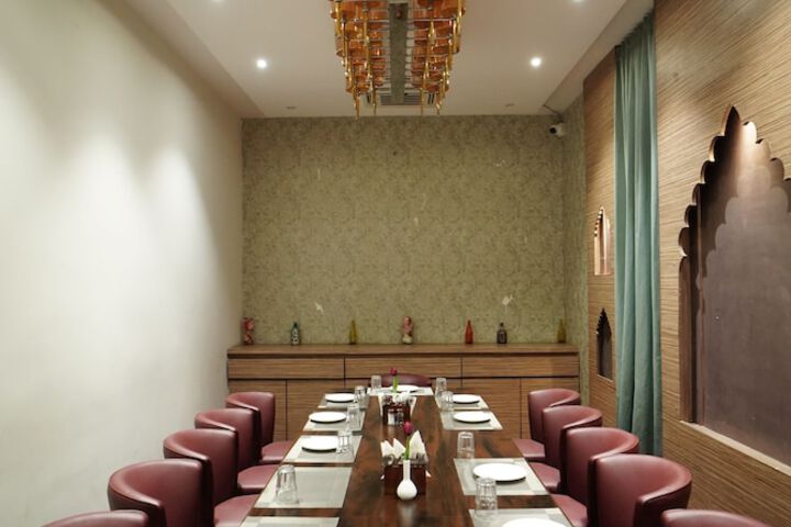 Dining 51 of 72