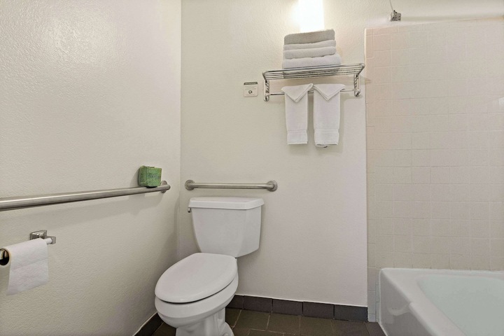 Room 15 of 47