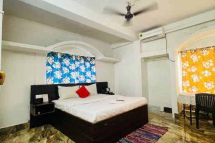 Room 6 of 19