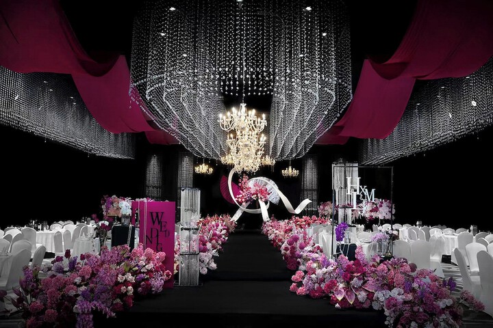 Ballroom/Hall 64 of 92