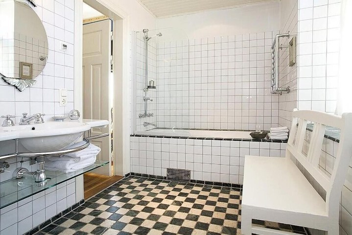 Bathroom Vanities