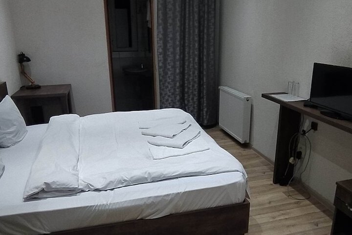 Room 14 of 46