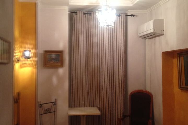 Room 13 of 70