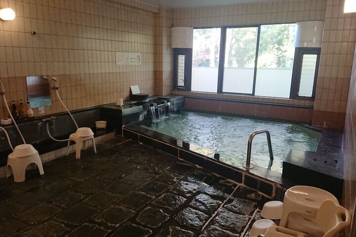 Room 15 of 38