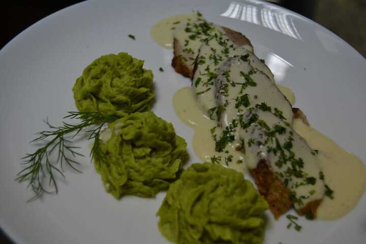 Dining 45 of 60