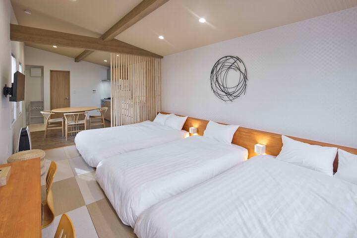 Room 5 of 67