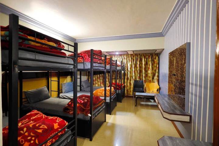 Room 5 of 19
