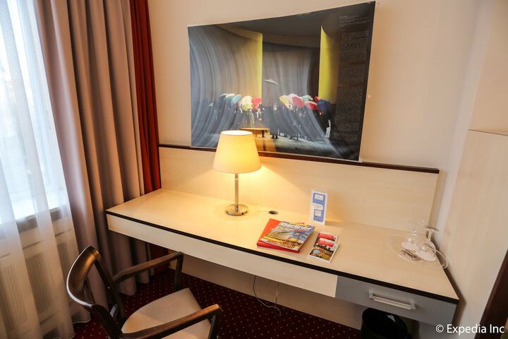 Room amenity