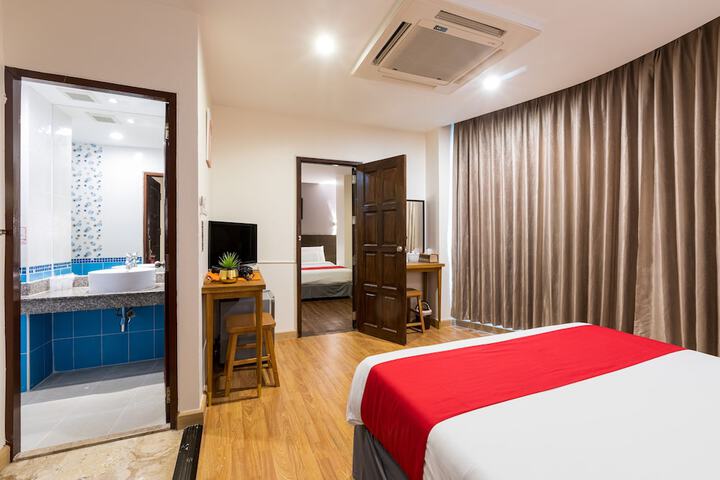 Room 13 of 29
