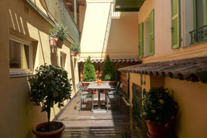 Hotel 8 of 38