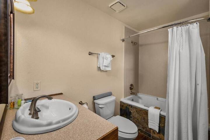 Room 29 of 46