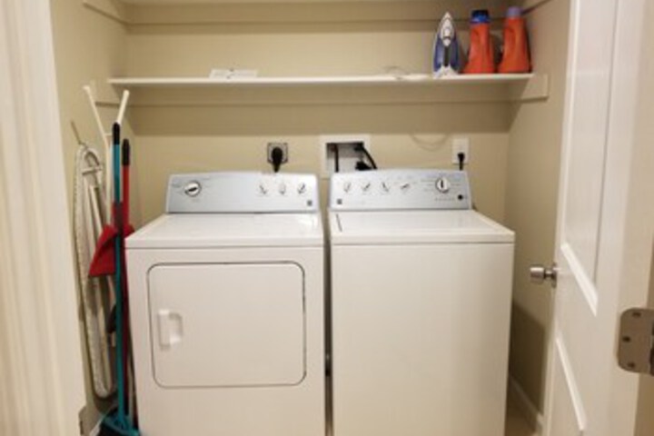 Laundry 7 of 11