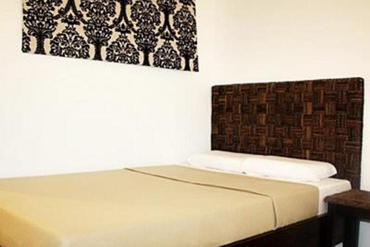 Room 3 of 6