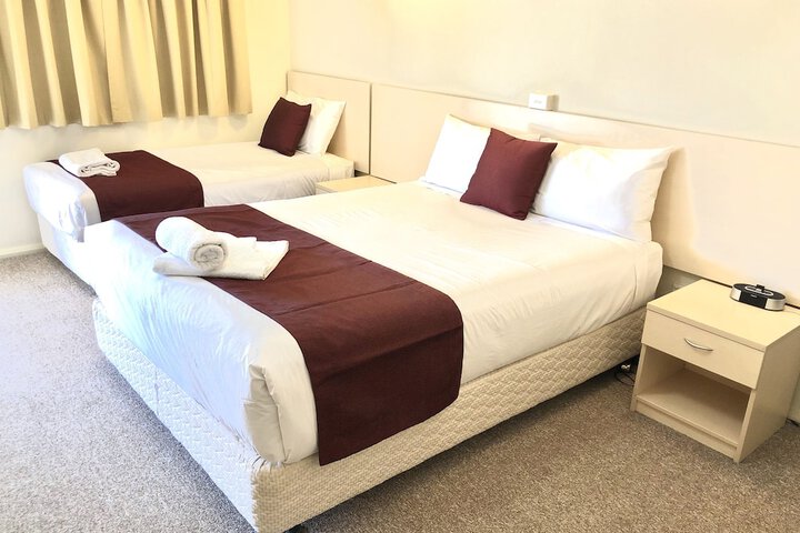 Room 13 of 31