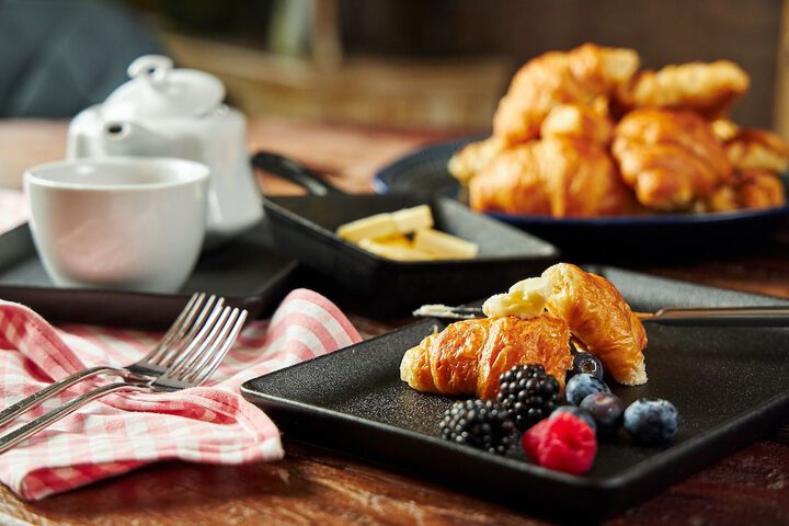 Breakfast/Coffee Service 65 of 81