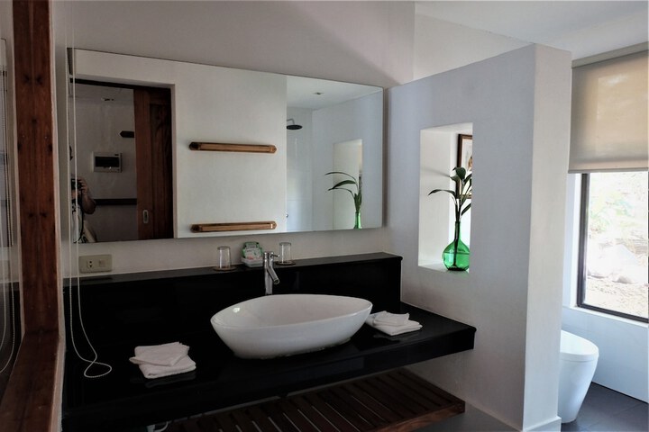 Room 47 of 120