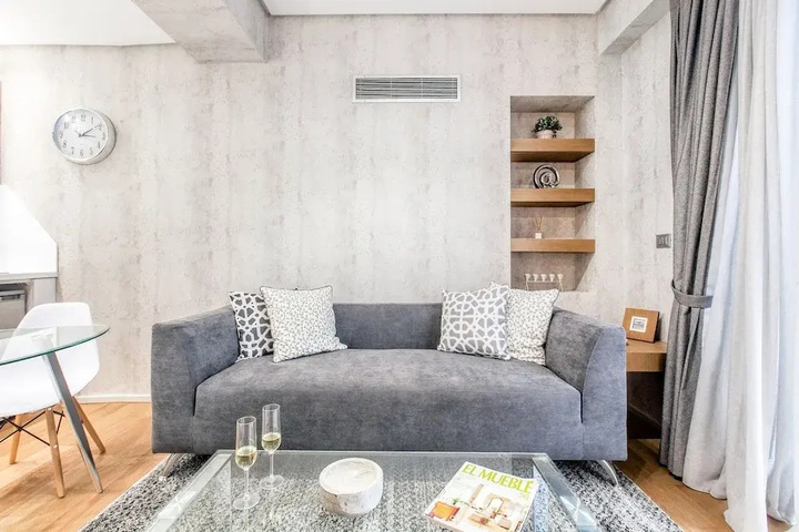 Room 2 of 15