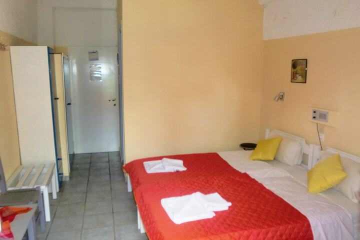 Room 9 of 59