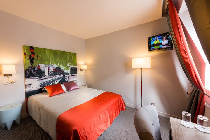 Room 10 of 71