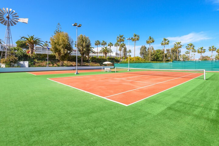 Tennis court
