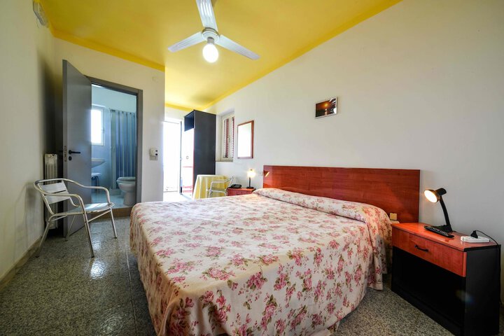 Room 7 of 41