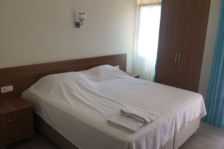 Room 4 of 47