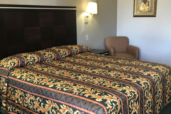 Standard | King Bed (23 of 27)