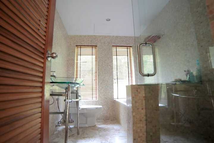 Room 29 of 75