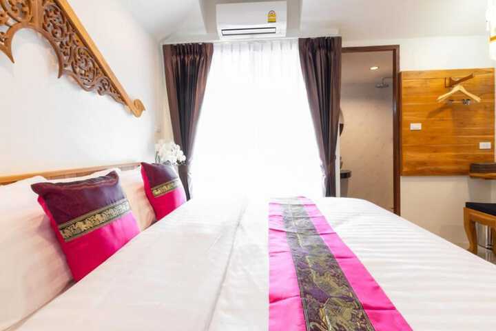 Room 4 of 29