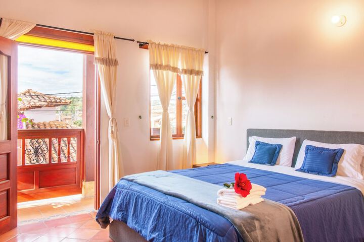 Room 4 of 28