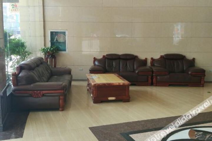 Hotel Interior 6 of 24