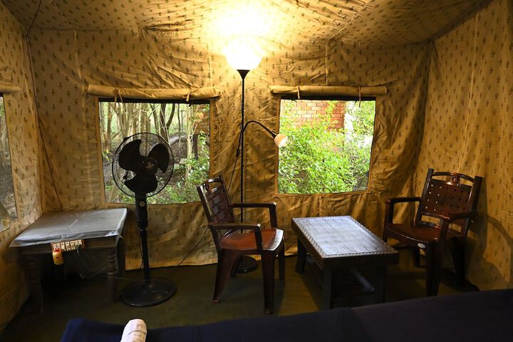 Room 5 of 60
