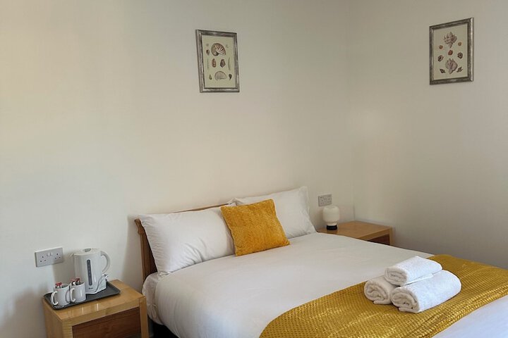 Room 6 of 21