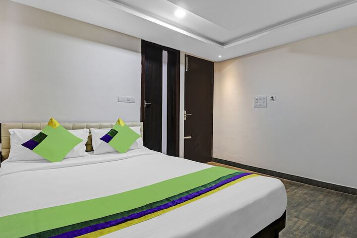 Room 19 of 31