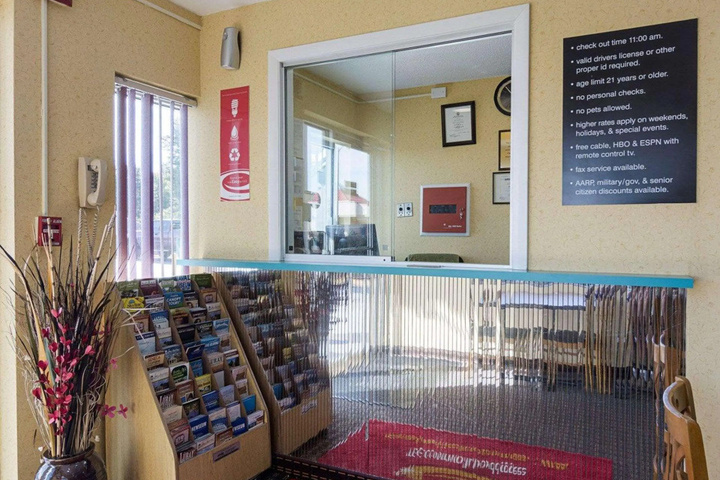 Image of Super 8 Fredericksburg South