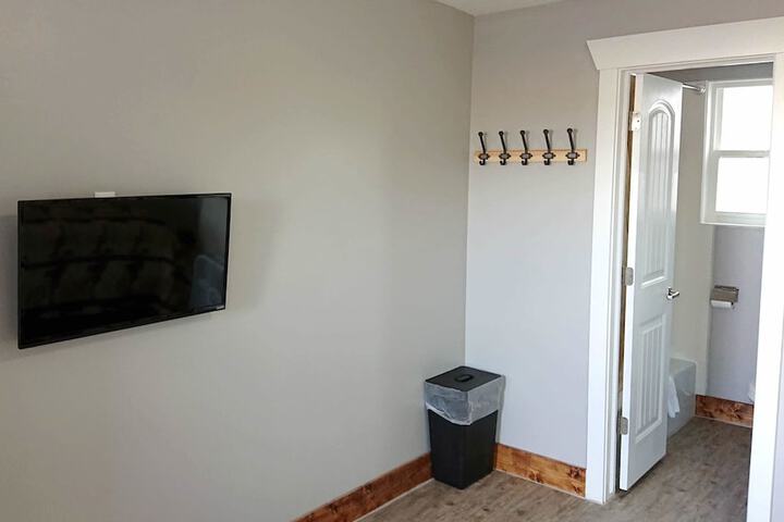 Room 3 of 24