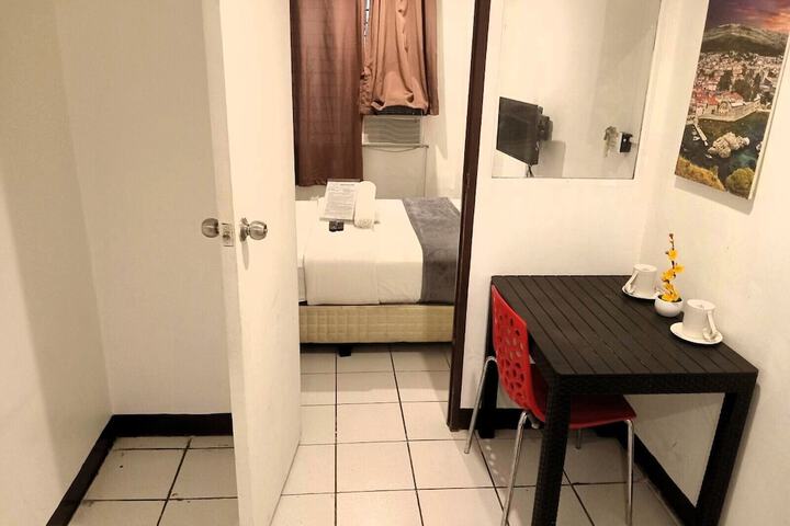 Room 18 of 24
