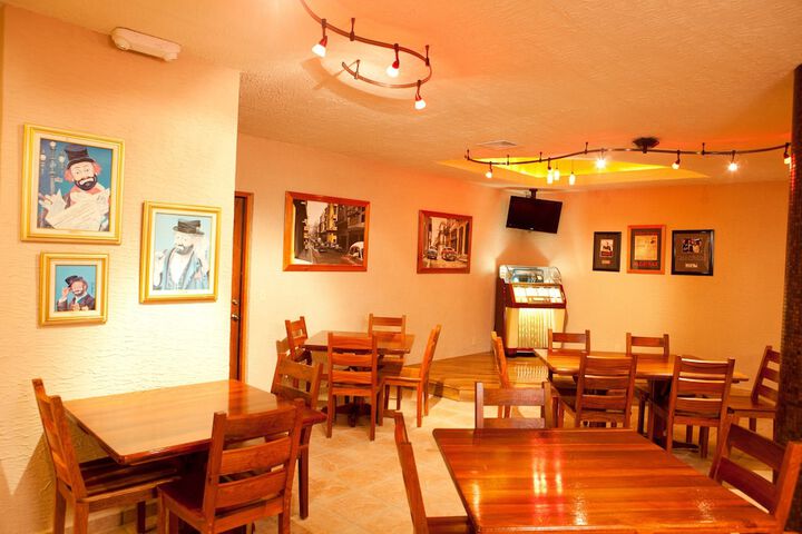 Dining 49 of 66