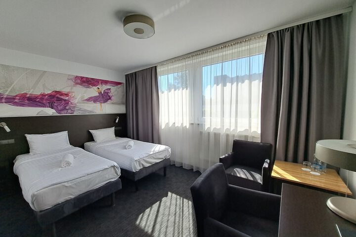 Room 11 of 139