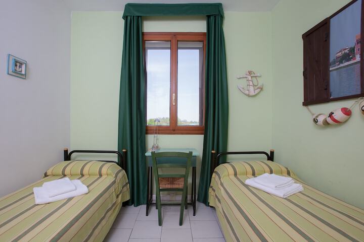 Room 10 of 57