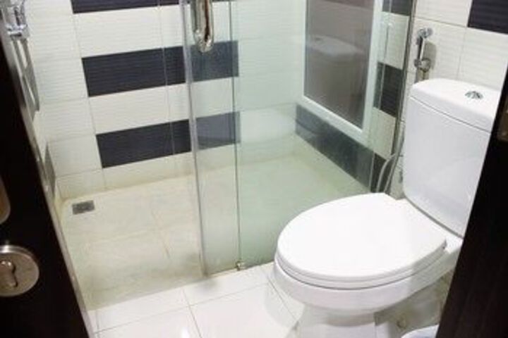 Room 4 of 44