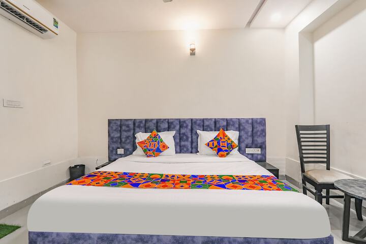 Room 20 of 27