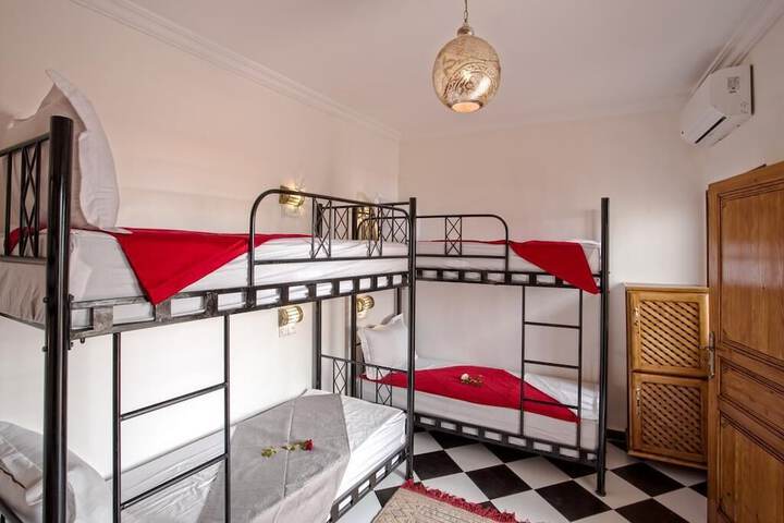 Room 13 of 43