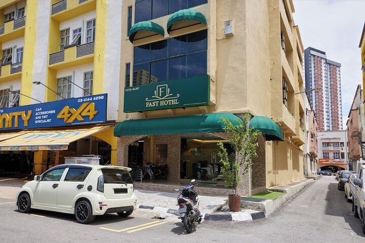 Hotel Entry