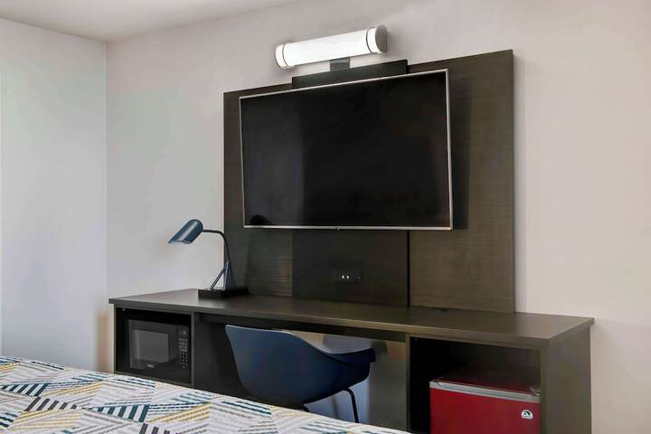 Room 3 of 26